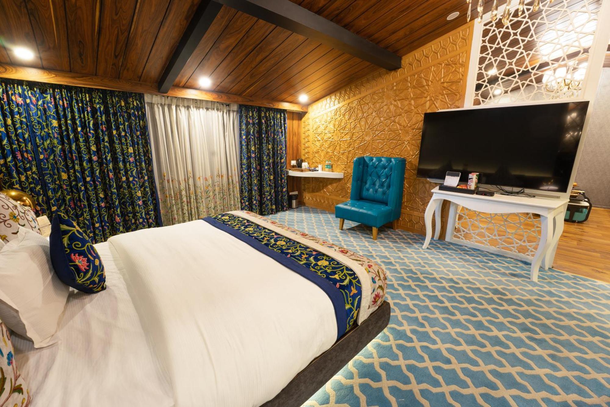 Hotel Snowland, Srinagar Екстериор снимка