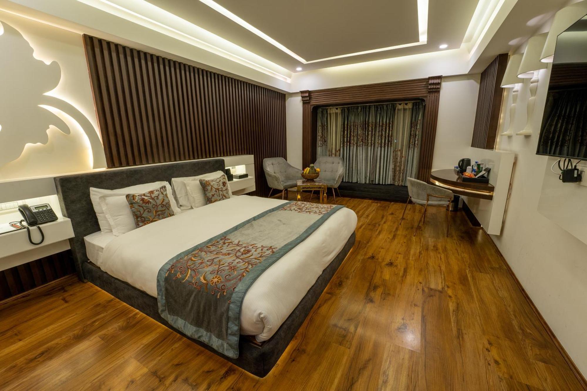 Hotel Snowland, Srinagar Екстериор снимка