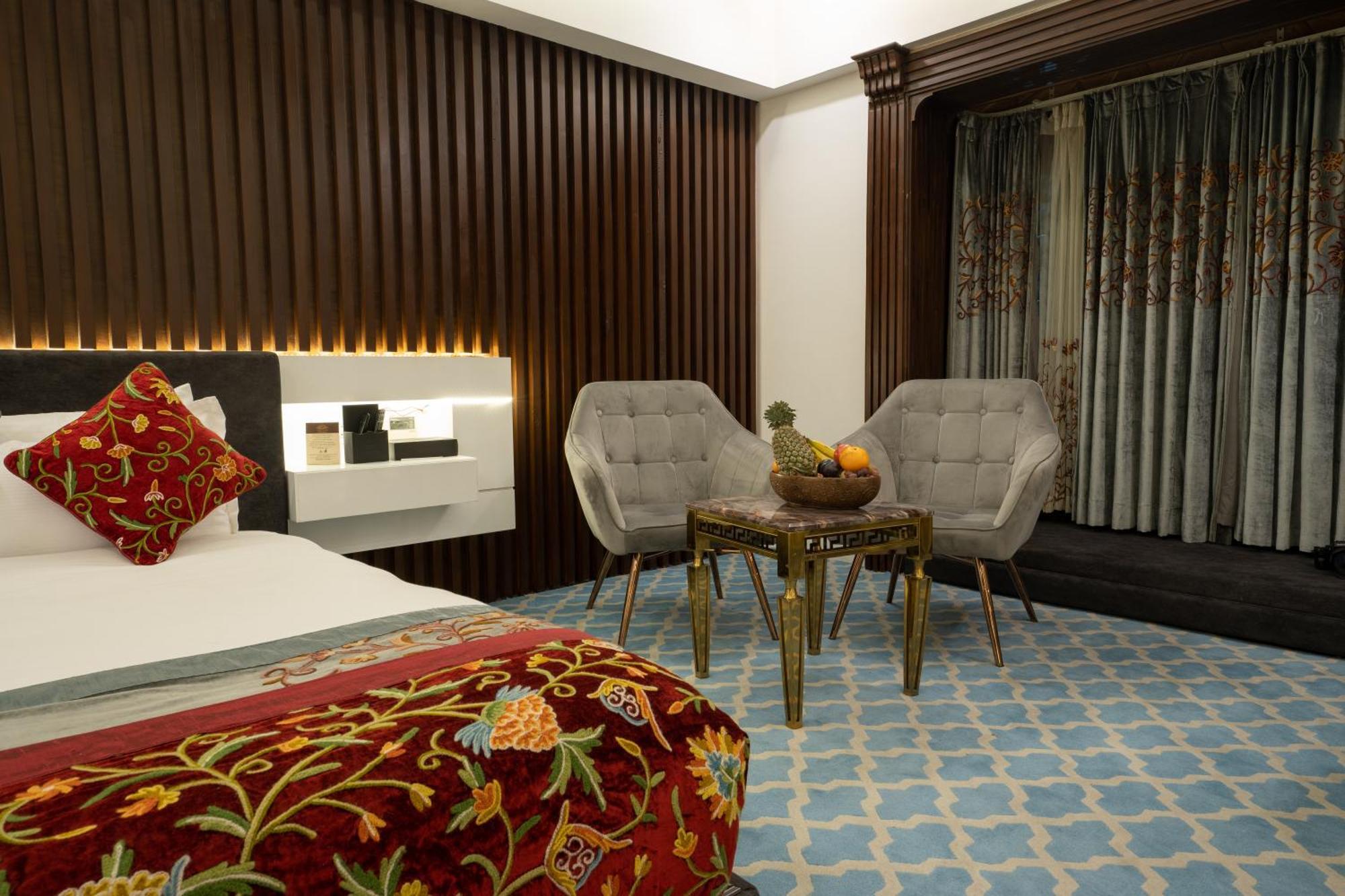 Hotel Snowland, Srinagar Екстериор снимка