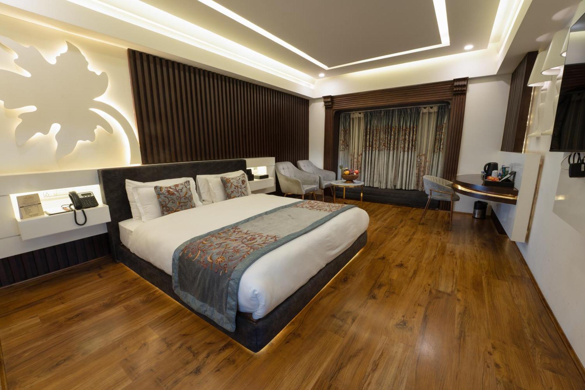 Hotel Snowland, Srinagar Екстериор снимка