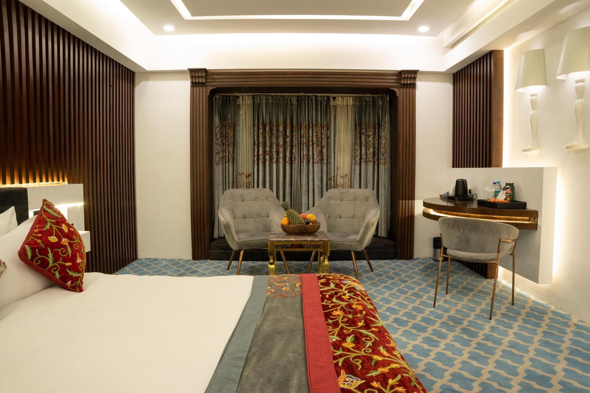 Hotel Snowland, Srinagar Екстериор снимка