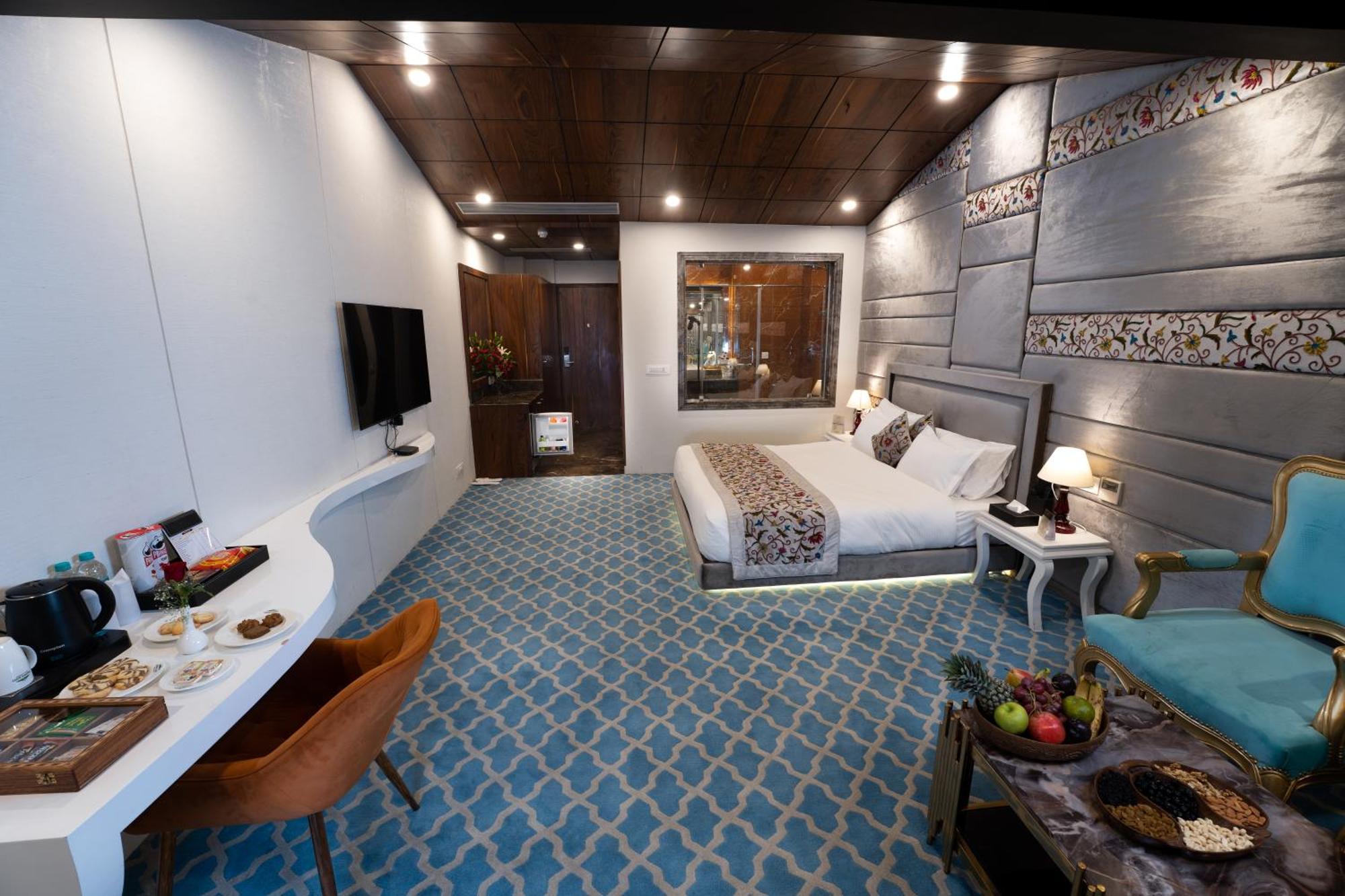 Hotel Snowland, Srinagar Екстериор снимка