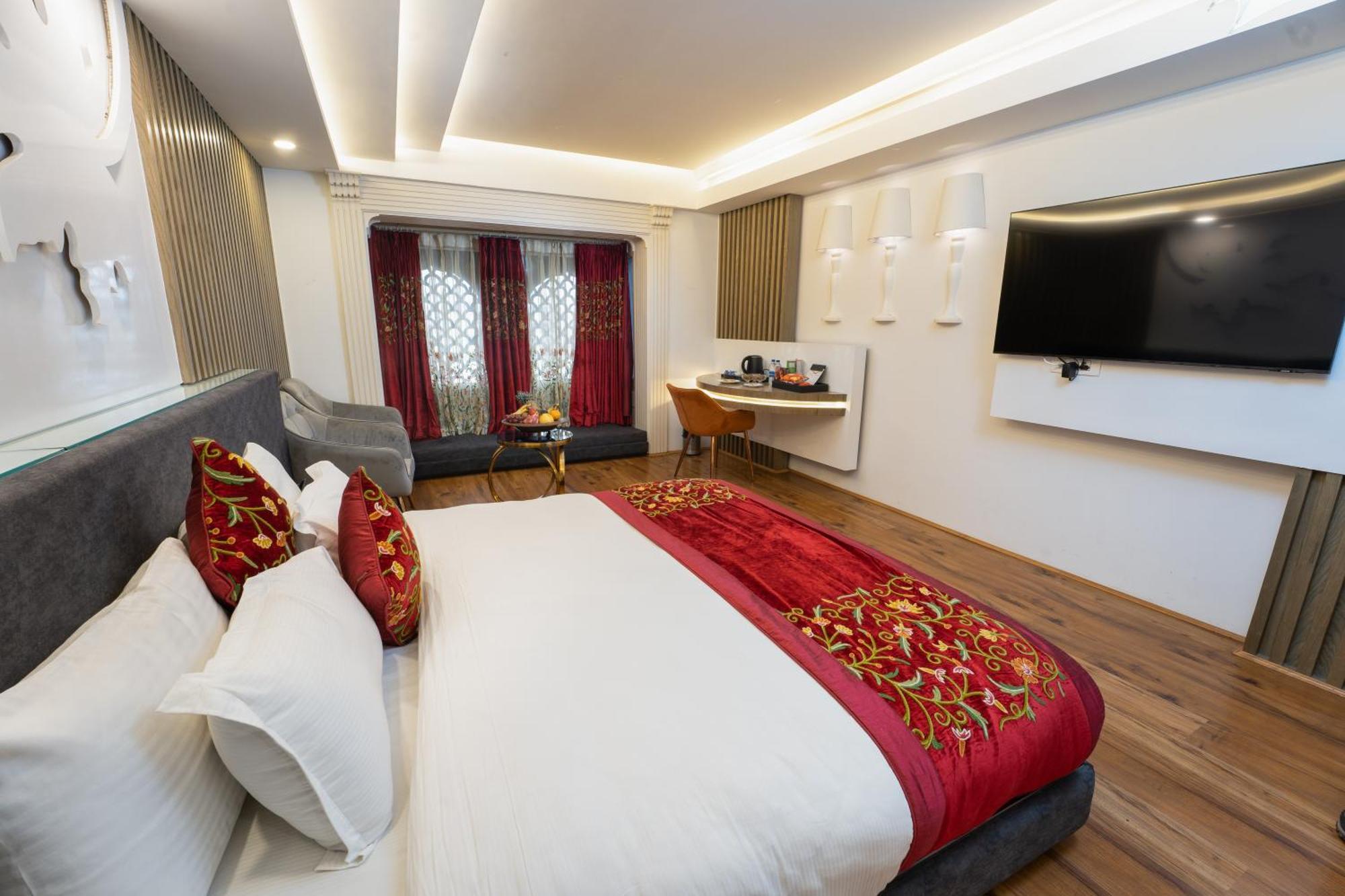 Hotel Snowland, Srinagar Екстериор снимка