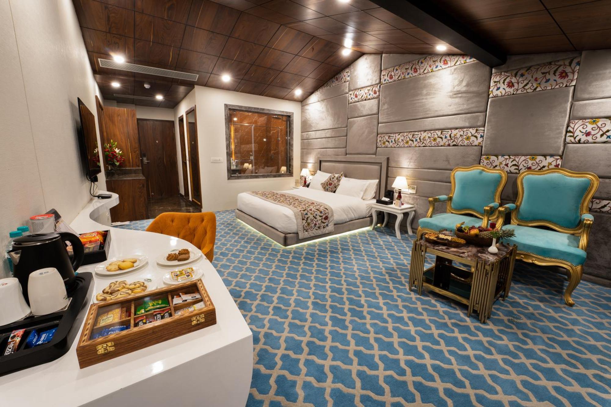 Hotel Snowland, Srinagar Екстериор снимка